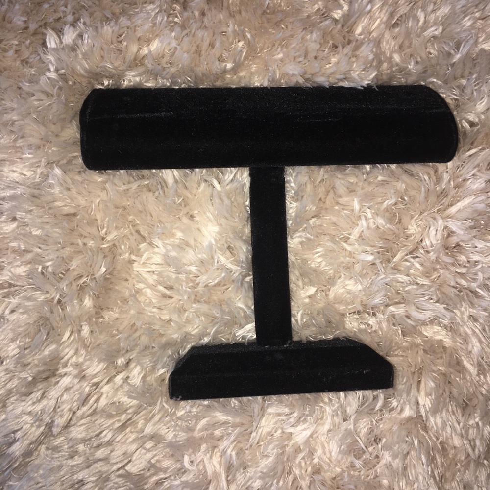 Velvet bracelet jewelry holder